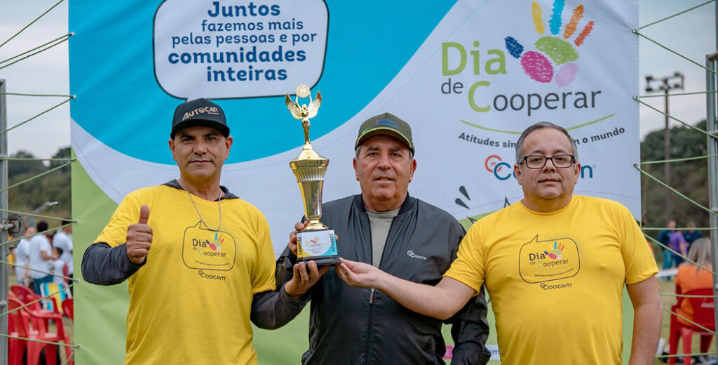 João Carlos Di Domênico, Presidente da Coocam, enfatizou que o Dia Internacional do Cooperativismo é uma data que celebra a união e a colaboração, pilares essenciais para o desenvolvimento sustentável