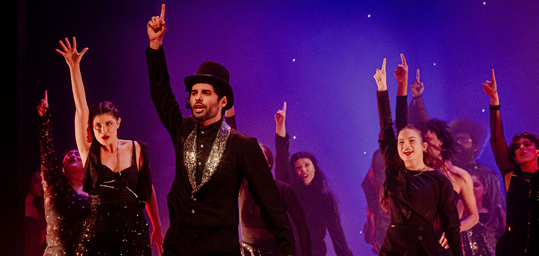 Espetáculo catarinense promove uma viagem pelos musicais da Broadway