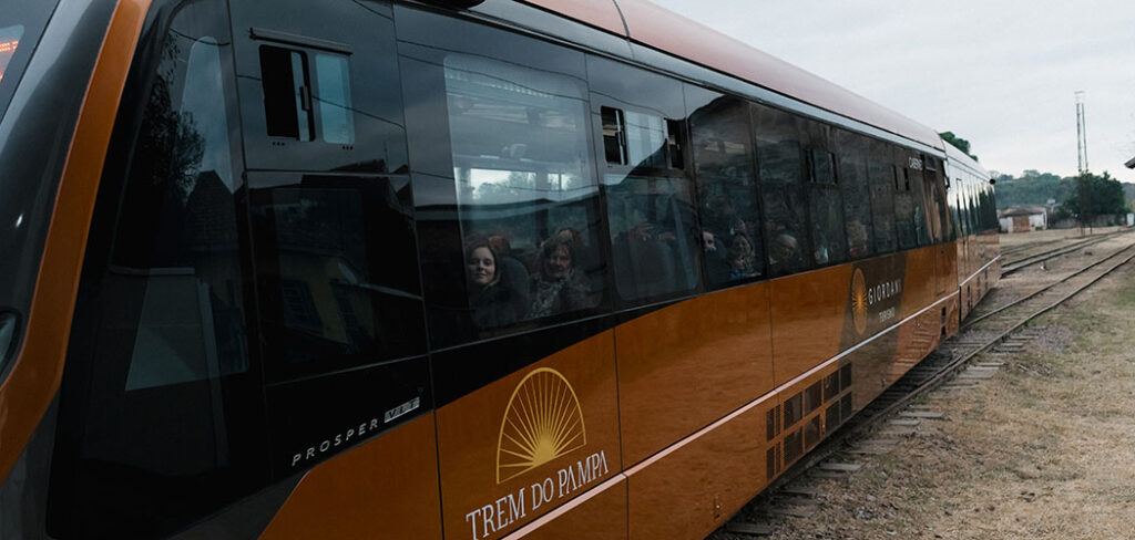 Parceria entre Giordani Turismo e Marcopolo Rail traz inovação com o modelo VLT Prosper no Trem do Pampa/ Foto: Eduardo Fin