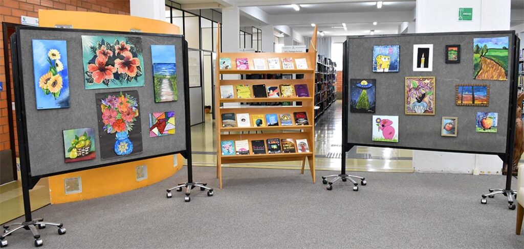 A Biblioteca e os espaços da Unoesc Joaçaba têm sido palco constante para que artistas possam expressar sua arte