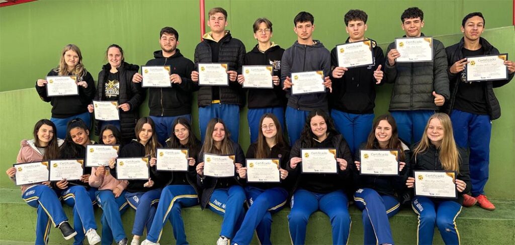 3º ano da EEB Padre Nóbrega participam de ação especial da JCI Joaçaba, Herval e Luzerna