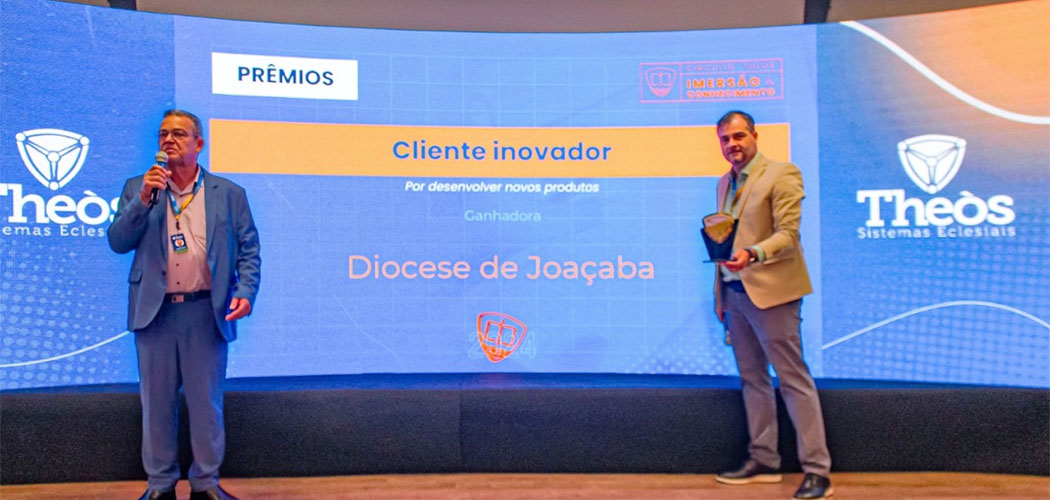 Diocese de Joaçaba recebe Prêmio Cliente Inovador da Theòs Sistemas Eclesiais