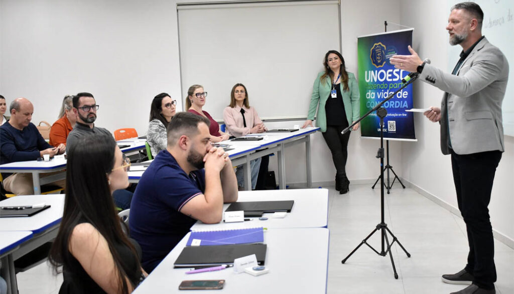 Unoesc Concórdia realiza aula inaugural do MBA em Liderança de Alta Performance