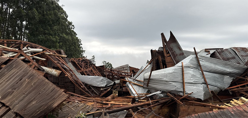 Ventos de até 100 km/h e temporais provocam estragos em SC na última quinta – feira (24)/ Foto: Coredec/Oeste catarinense