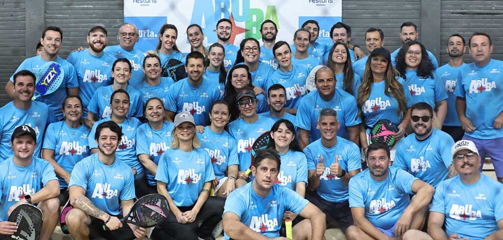 Mais de 100 atletas disputam 1º torneio de Beach Tennis do Festuris em Gramado