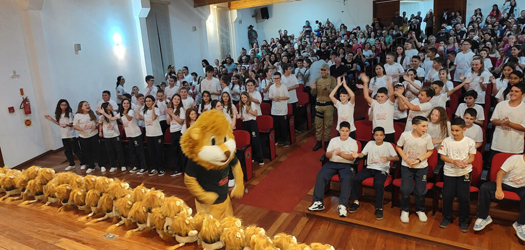 Treze Tílias realizada formatura PROERD 2024/ Foto: Secom Treze Tílias
