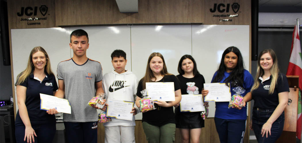 Através do Projeto Rico da JCI, jovens aprendem técnicas para alcançar a independência financeira