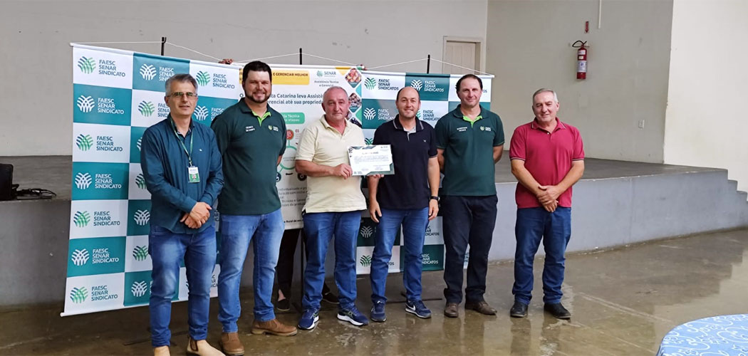 Produtores receberam certificados pela participação na ATeG/Foto: divulgação
