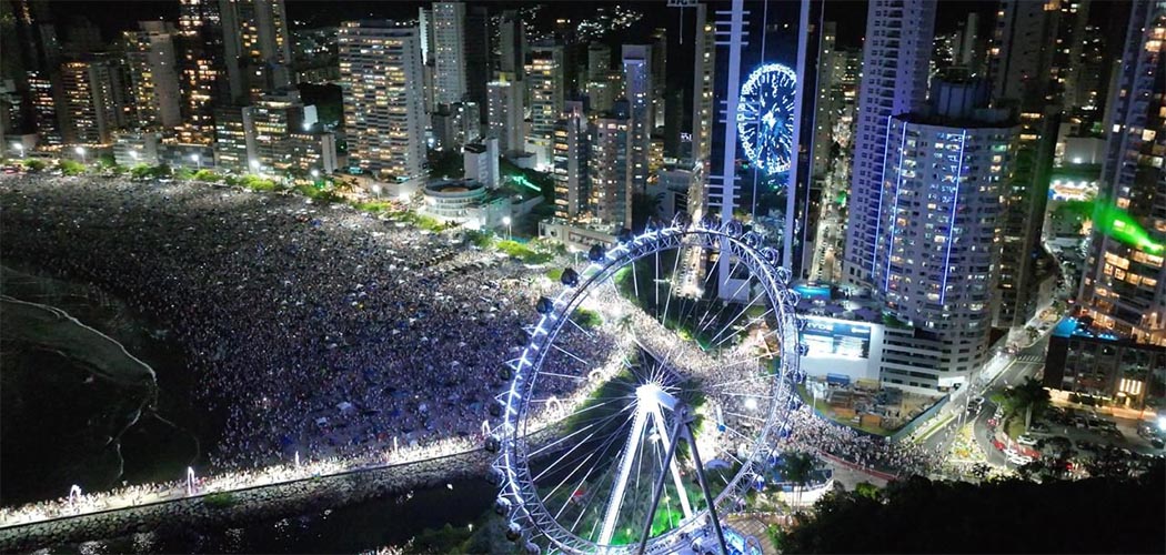 BC pronta para o Réveillon 2025 com contagem regressiva na FG Big Wheel e show de fogos