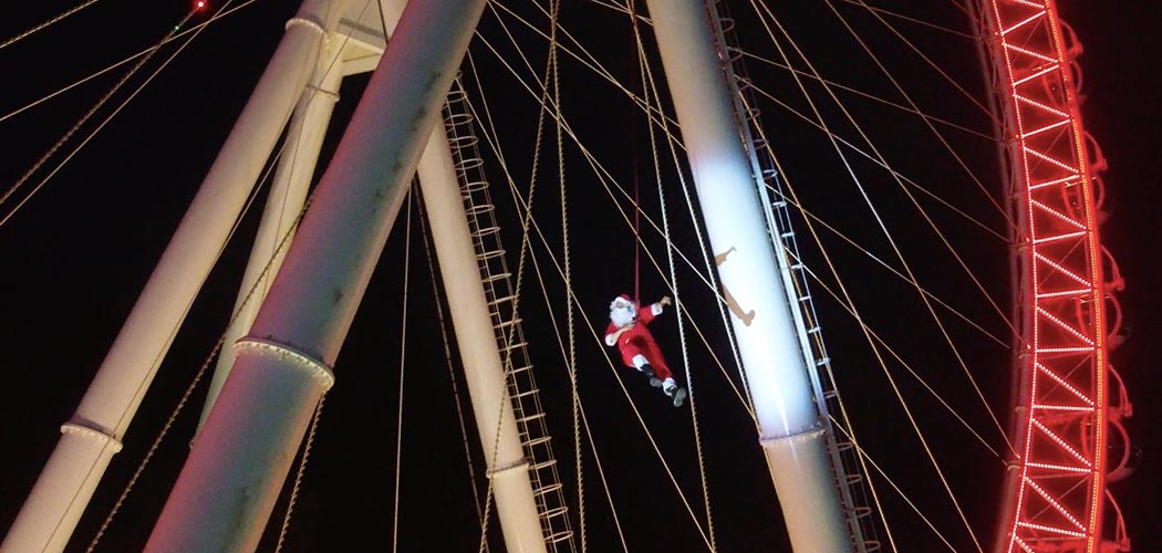 Papai Noel Radical descerá de rapel na FG Big Wheel em Balneário Camboriú