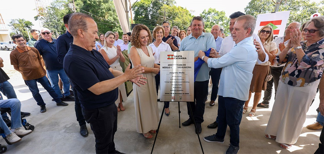 Governador entrega obras de infraestrutura em Salete, no Alto Vale do Itajaí