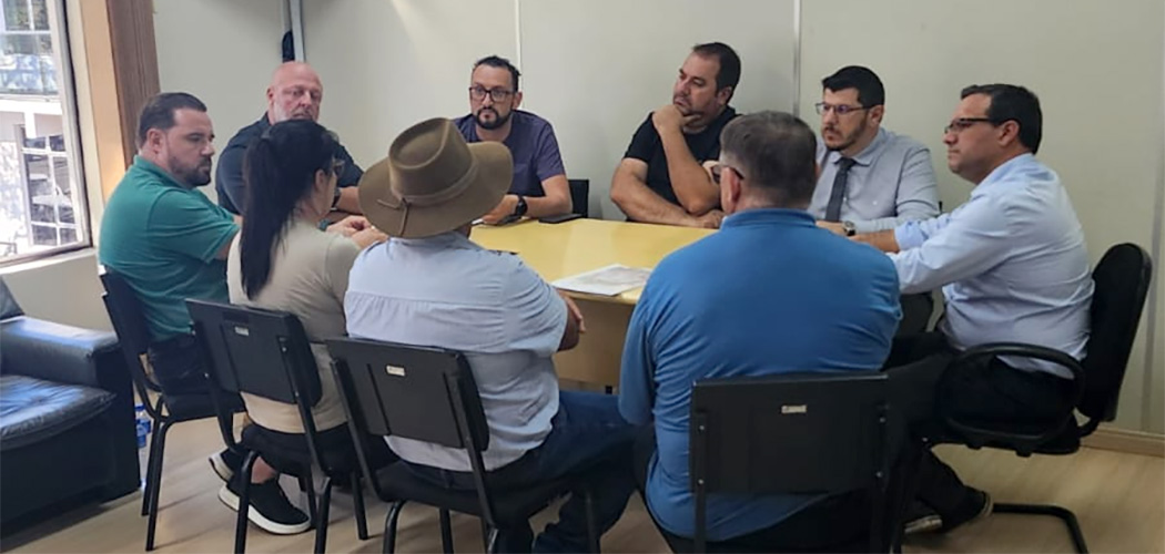 Prefeito Ronaldo solicita avaliação de secretários em Herval d´ Oeste