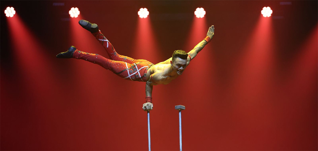 Mirage Circus encanta 60 mil pessoas e prolonga temporada em Florianópolis