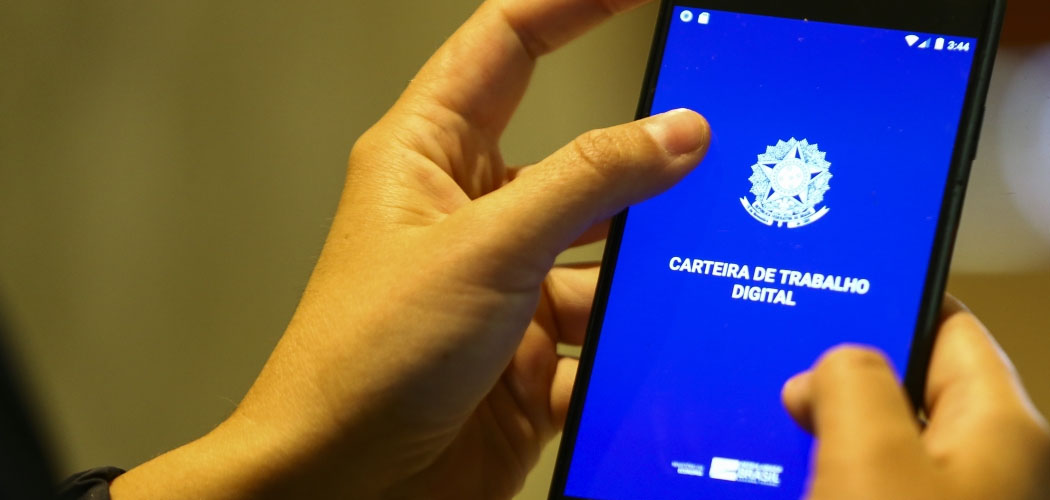 Indústria gera 19,5 mil empregos em janeiro em SC