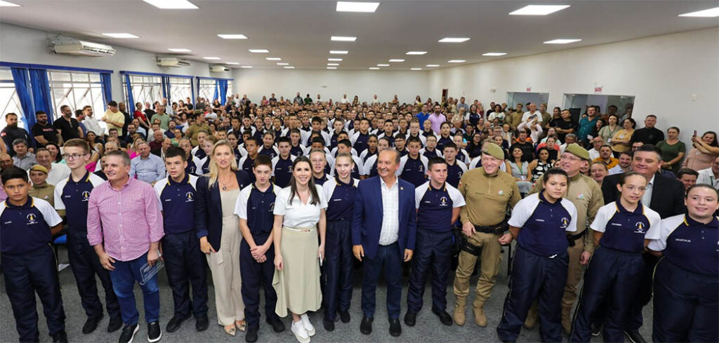 Governo do Estado expande colégio militar em SC inaugurando a 7º unidade em Chapecó