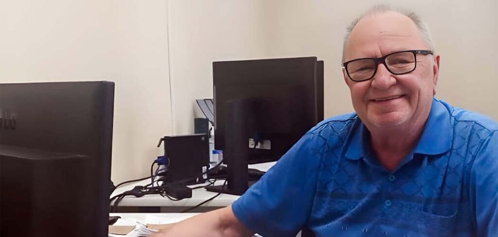O oficial de justiça João Narciso Hostert comemora 40 anos de trabalho no judiciário na comarca de Capinzal hoje 25 de março