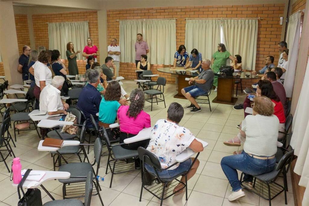 A tarde do sábado (08) foi marcada por uma profunda experiência de fé e conhecimento 