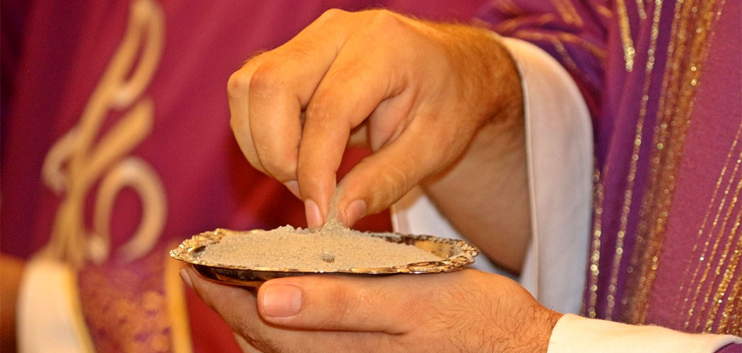 Igreja Católica celebra início da Quaresma na Quarta-feira de Cinzas (5)