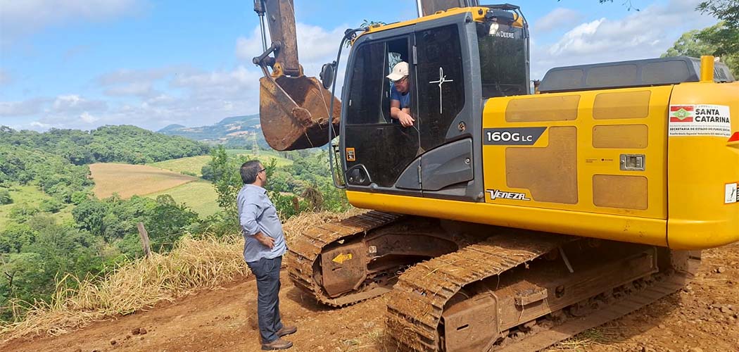 Secretarias de Herval d’ Oeste trabalham juntas em prol do escoamento da produção do município