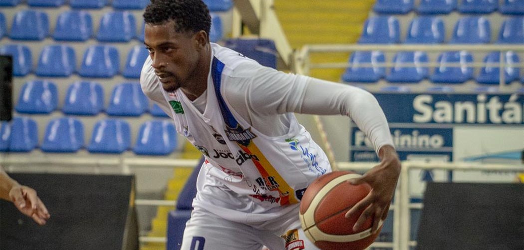 Basket Joaçaba em casa