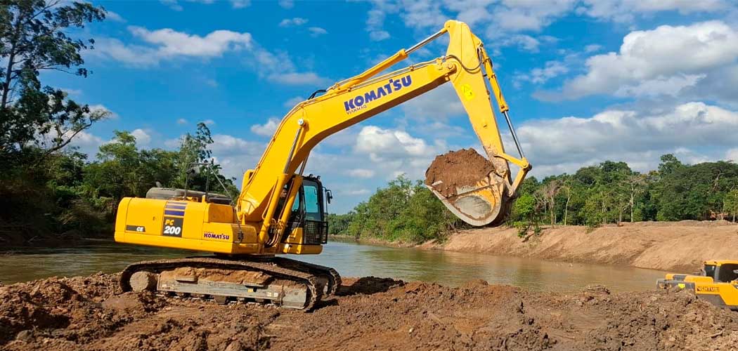 Obras de desassoreamento do Rio Itajaí-Açu avançam em Rio do Sul