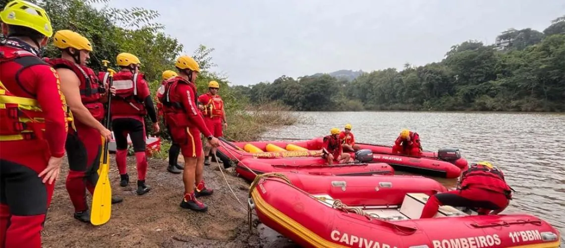 Força-tarefa do 11º batalhão realiza treinamento de busca e resgate em inundações em Joaçaba