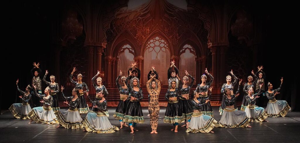Dia Internacional da Dança: Homenagem ao Corpo de Baile do Teatro Alfredo Sigwalt