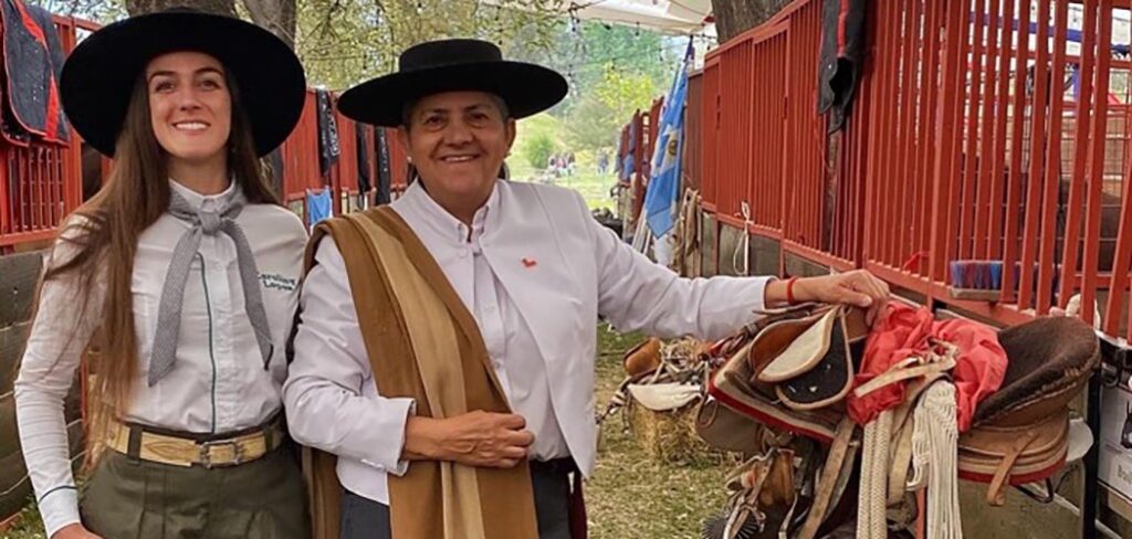 Tradição que cruza fronteiras: Mulheres do Brasil e Chile brilham no Rodeio dos Praianos