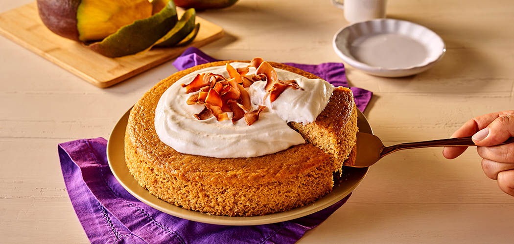 Bolo de casca de maga com cobertura de iogurte
