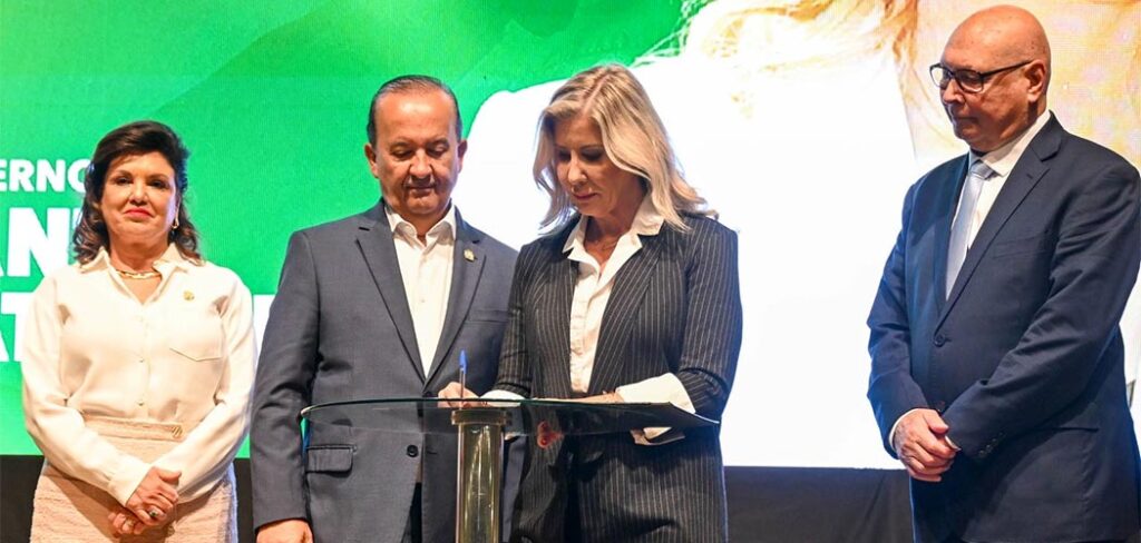 Profª. Dra. Luciane Bisognin Ceretta