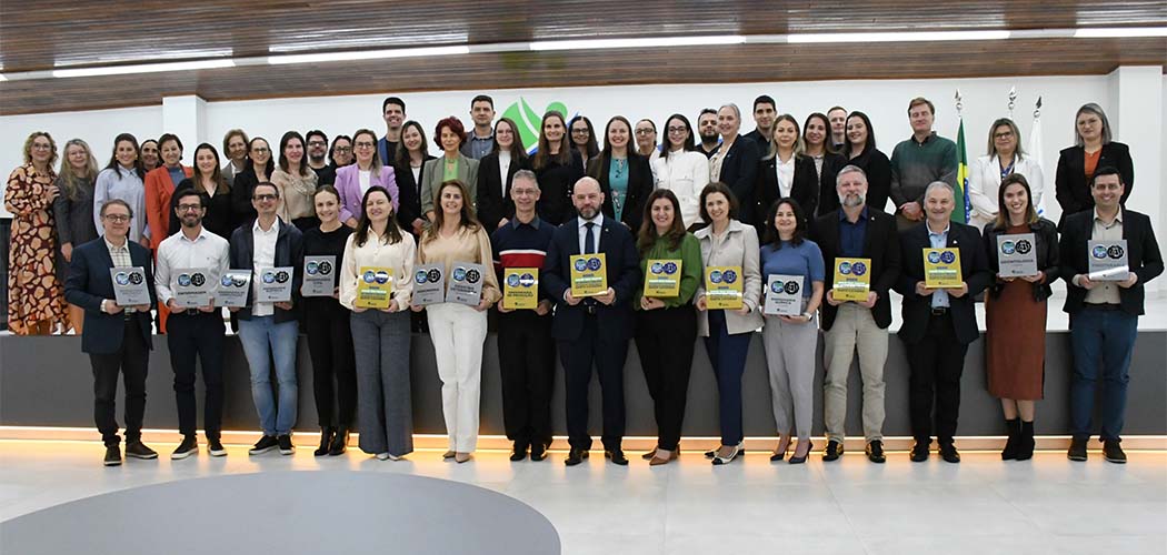 Unoesc celebra a conquista do IGC 4 com homenagens a dirigentes e coordenadores