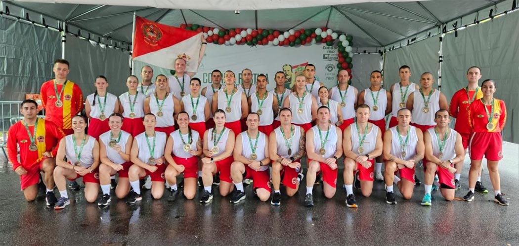 Alunos do CBMSC participam da corrida rústica em comemoração aos 190 anos da PMSC
