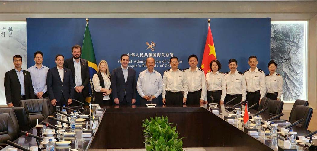 Governador de SC solicita retomada das exportações de frango para a China