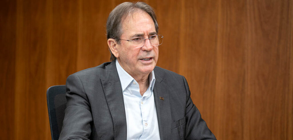 Presidente da FIESC Mario Cezar de Aguiar