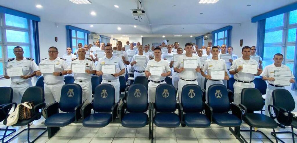 O Projeto Soldado Cidadão visa oferecer formação profissional a jovens que estão prestando o serviço militar