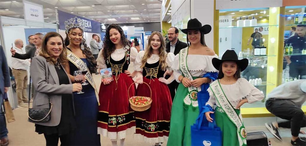 A abertura da feira foi marcada pela valorização das tradições catarinenses/Foto: Evandro Novak-TV Bom Dia SC