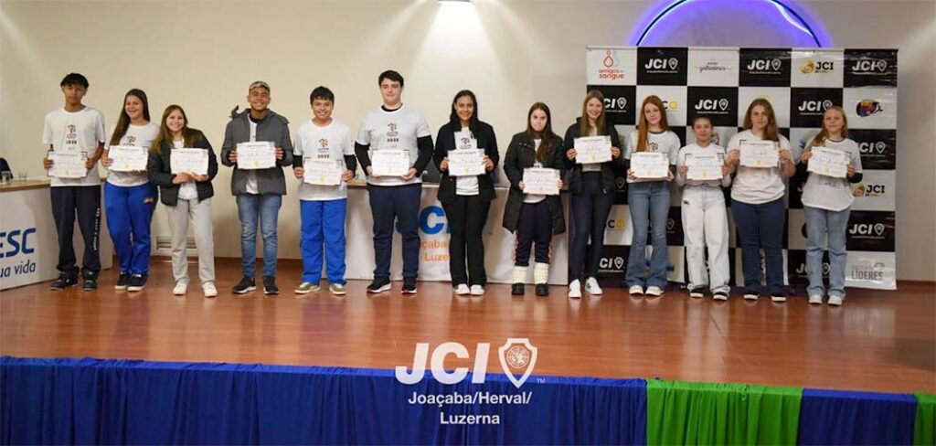 Projeto Oratória nas Escolas, promovido pela JCI Joaçaba, Herval e Luzerna e que contou com a participação de 13 escolas municipais e estaduais