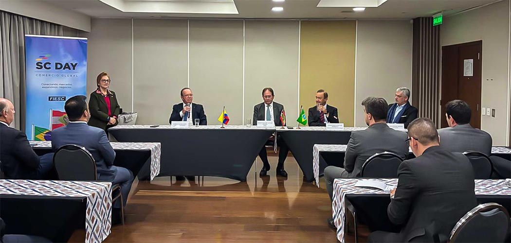 FIESC participa de evento para fortalecer relações comerciais com a Colômbia