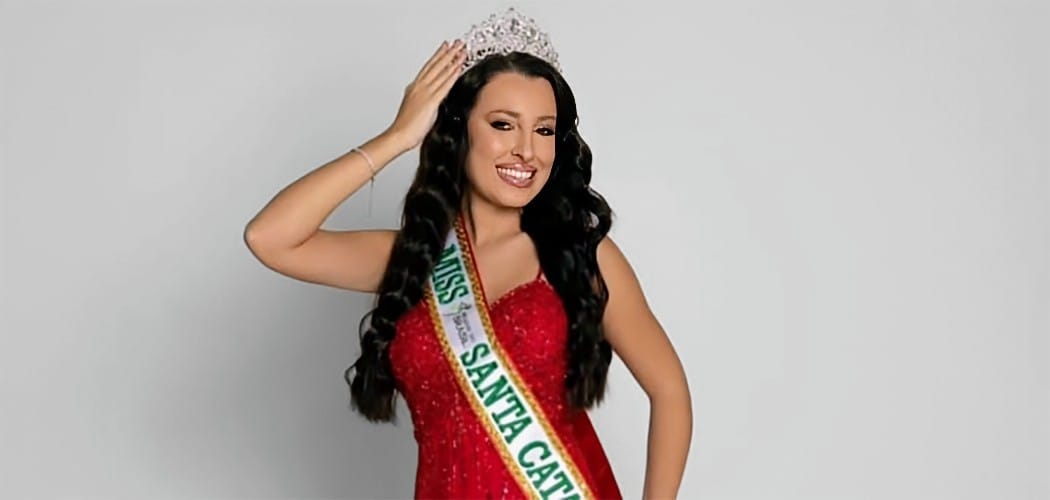 Paloma Saes foi coroada Miss Belezas de Santa Catarina 2025
