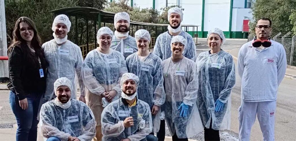 o Núcleo Jovem Empreendedor (NJE), da ACIOC, realizou uma visita técnica à Laticínios Tirol
