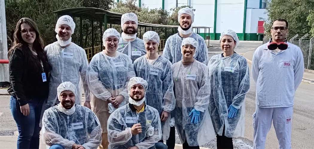 Núcleo Jovem Empreendedor da ACIOC visita a Laticínios Tirol em Treze Tílias