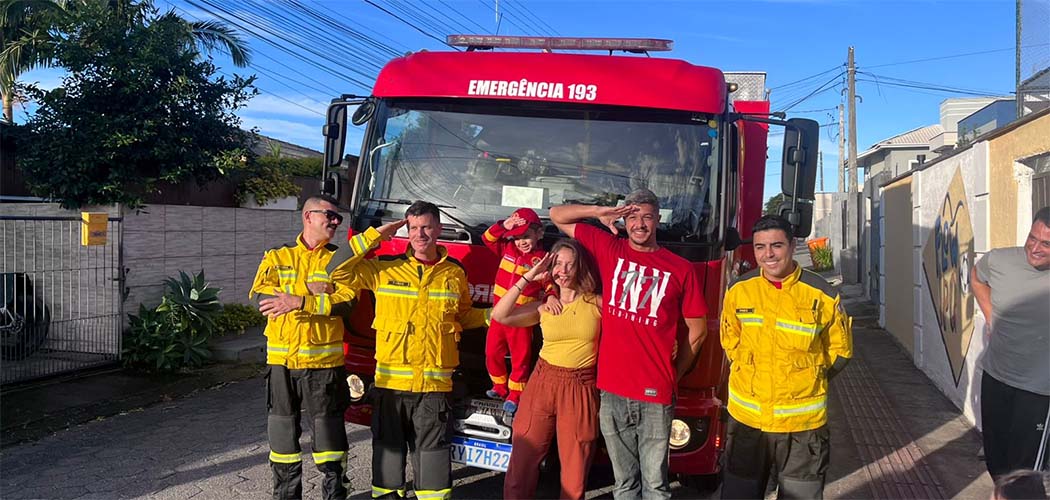 Sonho realizado: CBMSC emocionam menino no aniversário