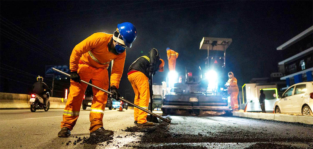 Triplicação da SC-401 avança com obras de drenagem e pavimentação