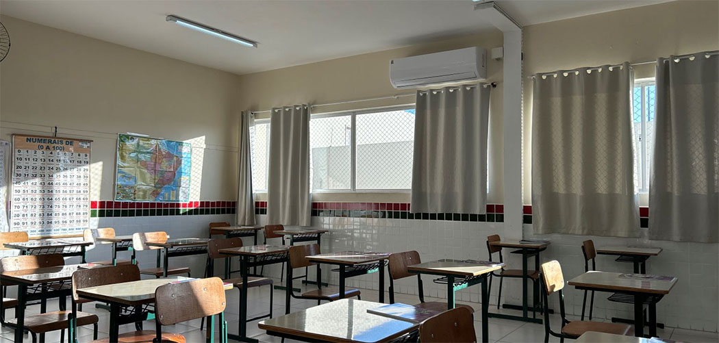 Governo de SC entrega novos ar-condicionados às escolas estaduais