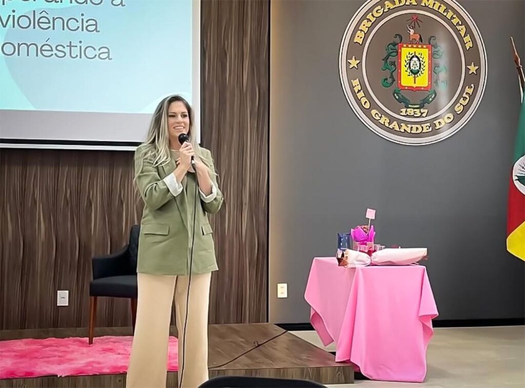 Agosto Lilás