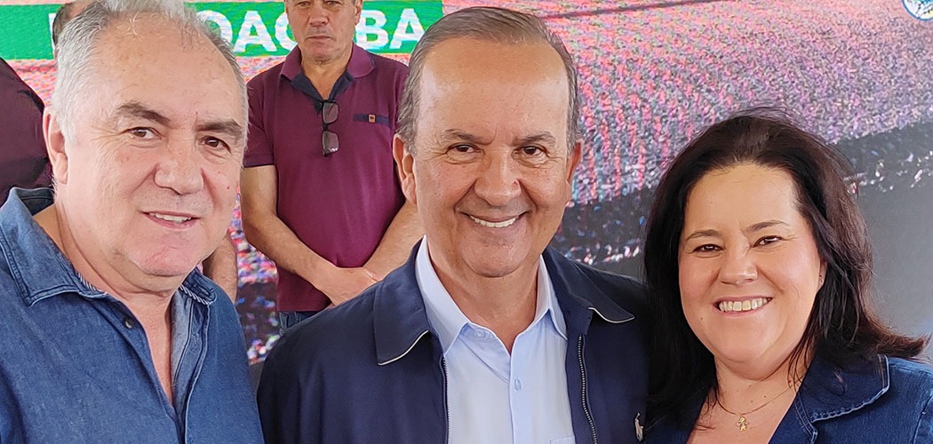 Governador Jorginho Mello em Joaçaba com os jornalistas Evandro Novak e Maely Silva