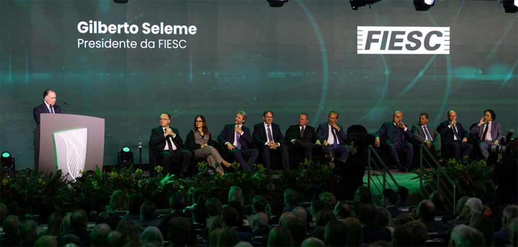 Governador de SC na posse nova diretoria FIESC 