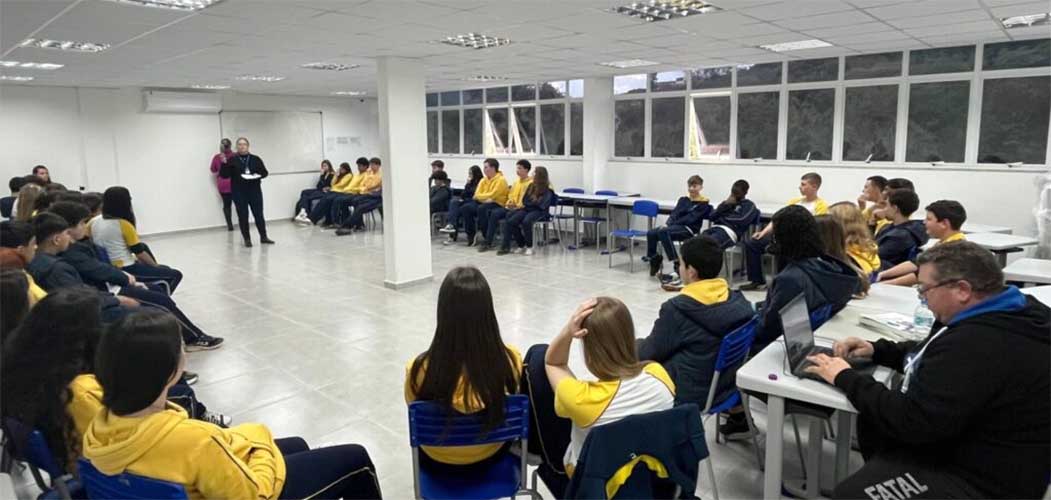 NAF realiza atividade educativa sobre cidadania fiscal em Luzerna