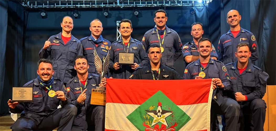 Equipe do CBMSC conquista bicampeonato internacional de salvamento em altura