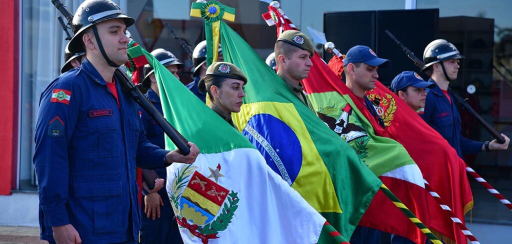 CBMSC E PMSC recebem R$ 15,5 milhões em investimentos e promovem 496 militares estaduais